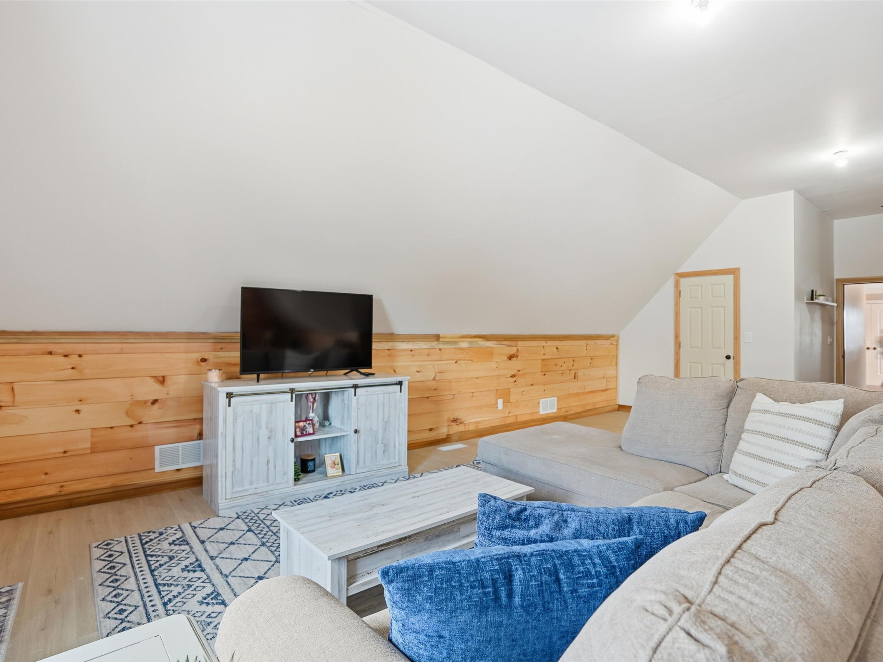 2530 Rauch Road Temperance, MI 48182 - Photo 43 of 62 59-DSC02134