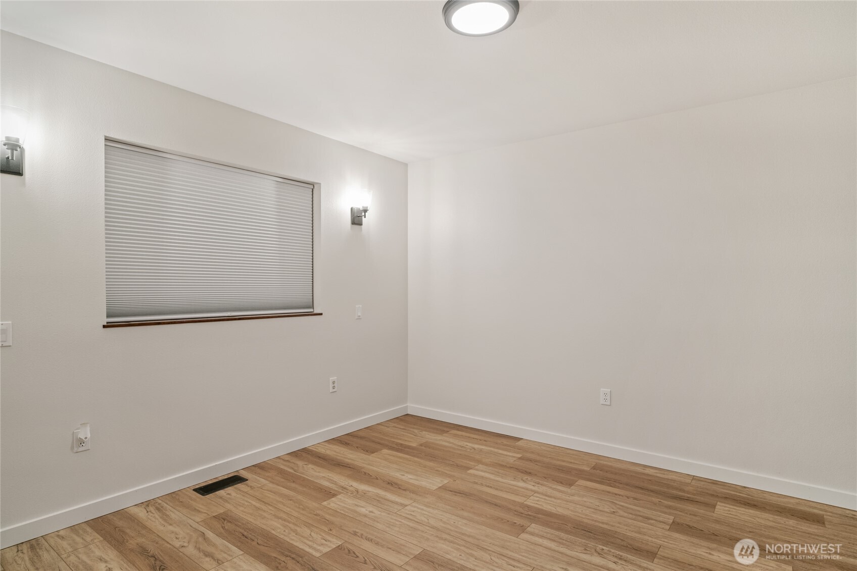 12062 Neppel Road Northeast Soap Lake, WA 98851 - Photo 18 of 35