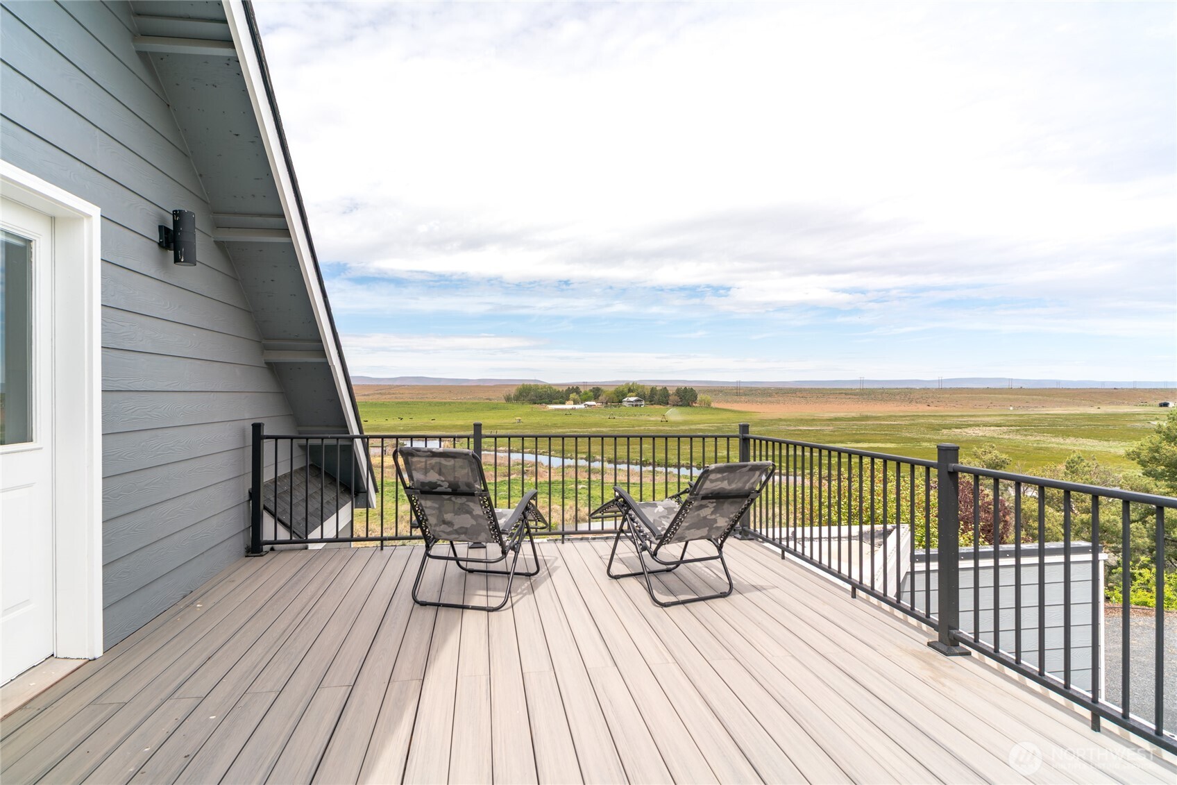 12062 Neppel Road Northeast Soap Lake, WA 98851 - Photo 2 of 35