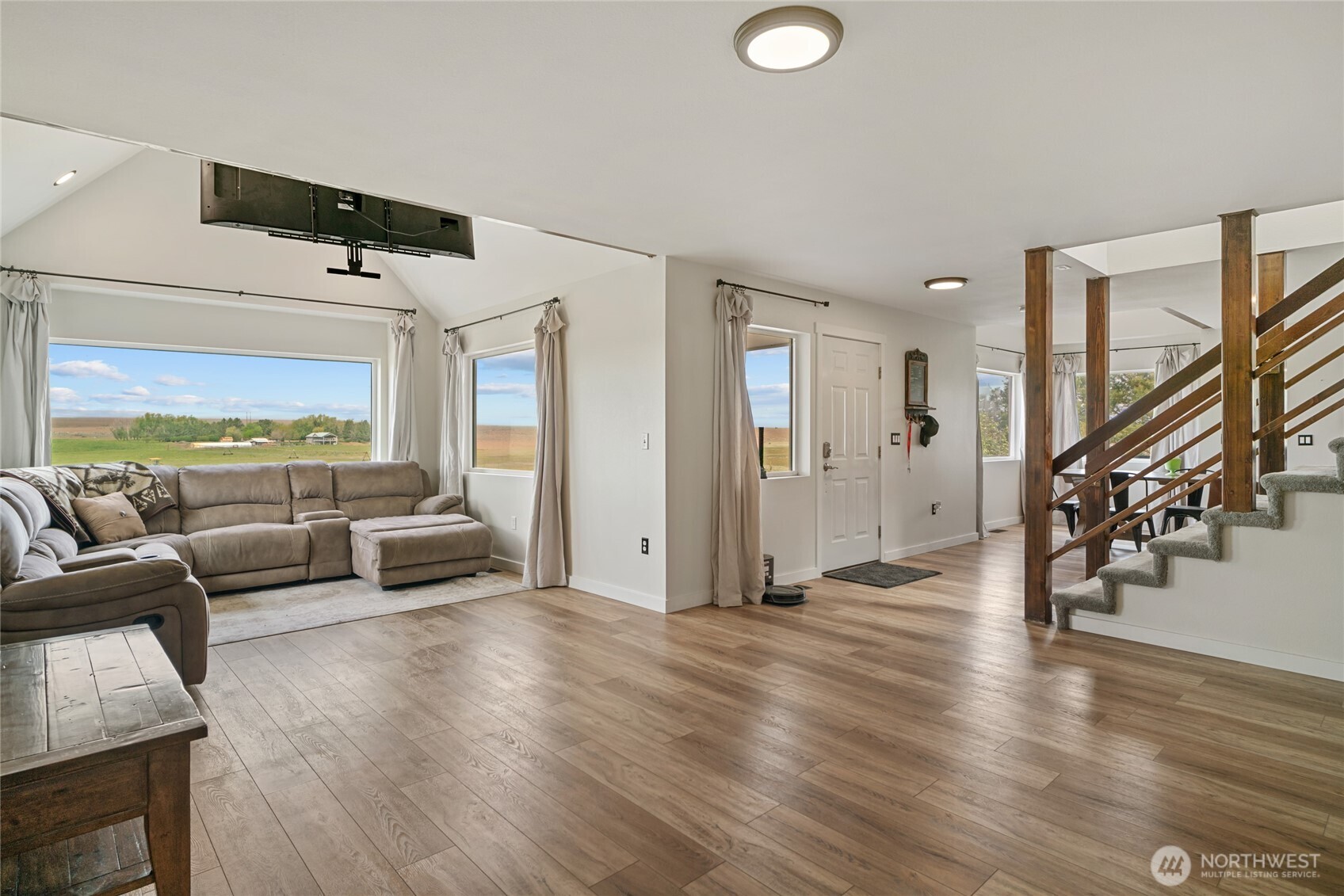 12062 Neppel Road Northeast Soap Lake, WA 98851 - Photo 5 of 35