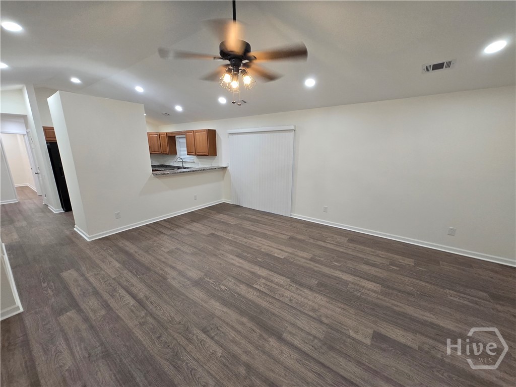 77 Tiller Way Savannah, GA 31407 - Photo 2 of 12