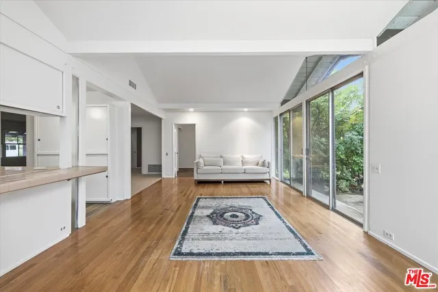 $1,995,000 | 11401 Clover Avenue, Los Angeles, CA 90066