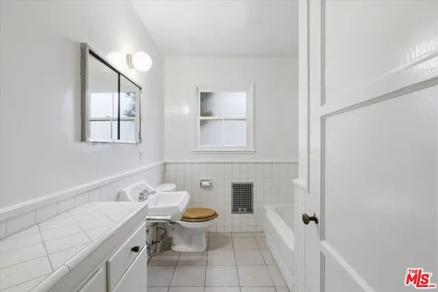 $1,995,000 | 11401 Clover Avenue, Los Angeles, CA 90066