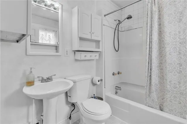 $138,000 | 104 Highland Avenue, Avella, PA 15312