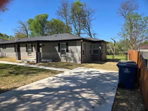 $359,000 | 104 Leland Drive, Athens, TX 75751