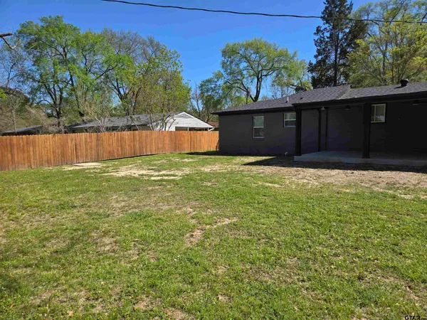 $359,000 | 104 Leland Drive, Athens, TX 75751