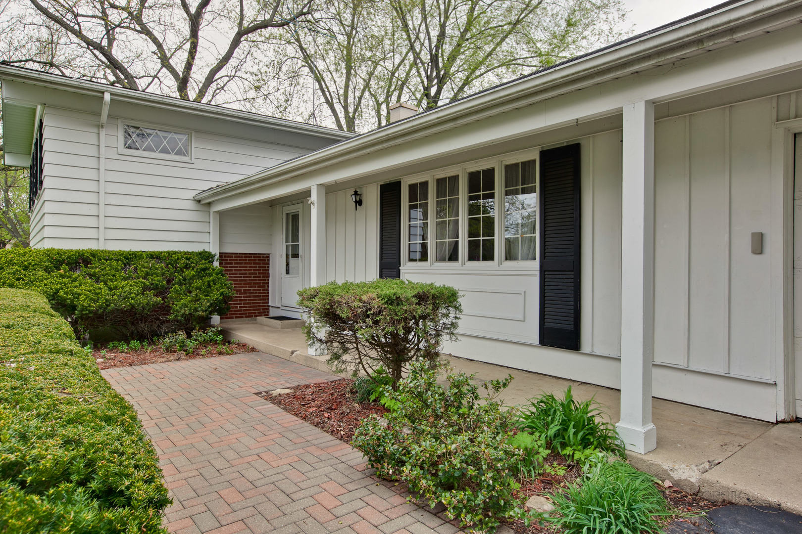 348 High Road Cary, IL 60013 - Photo 3 of 26