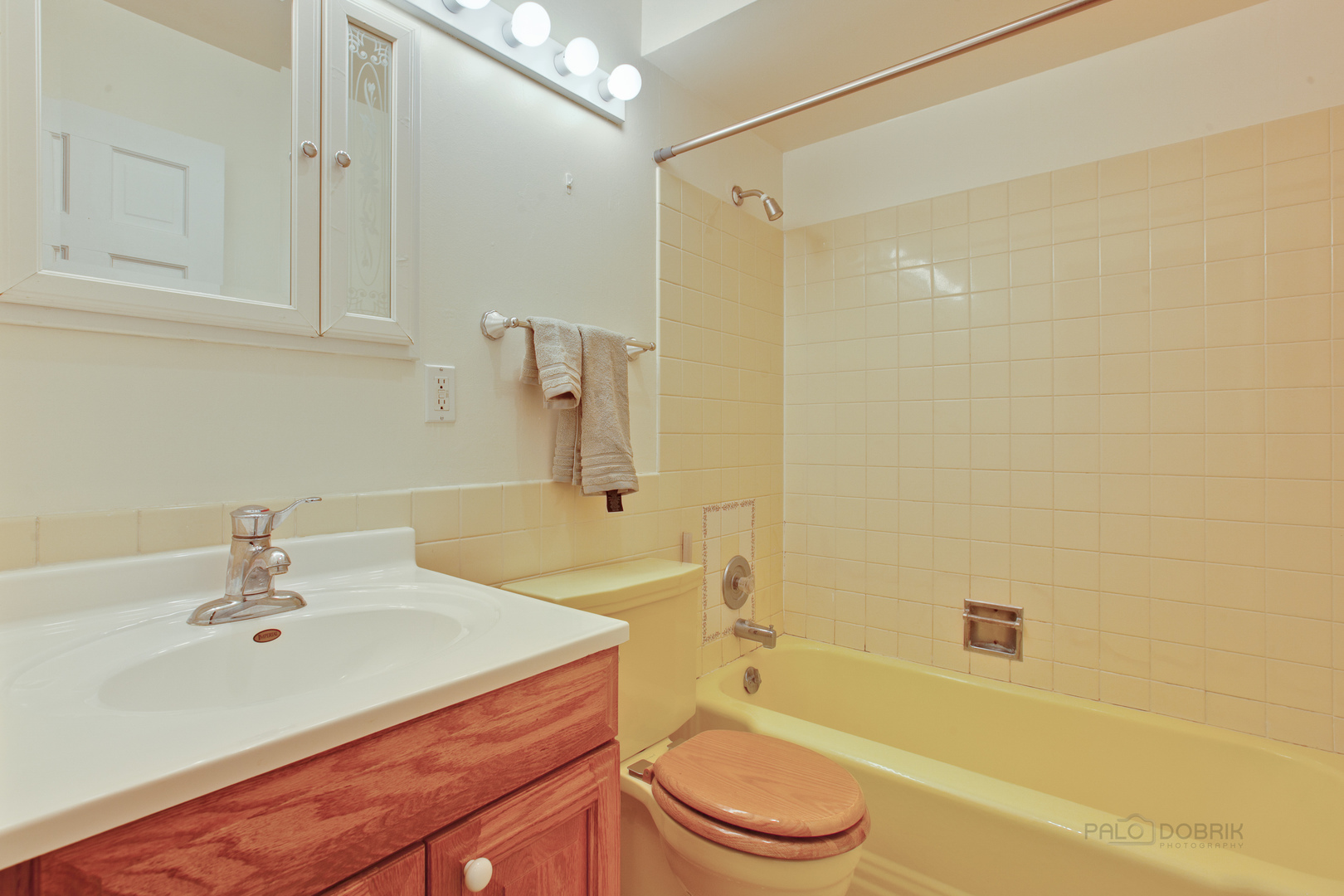 348 High Road Cary, IL 60013 - Photo 21 of 26