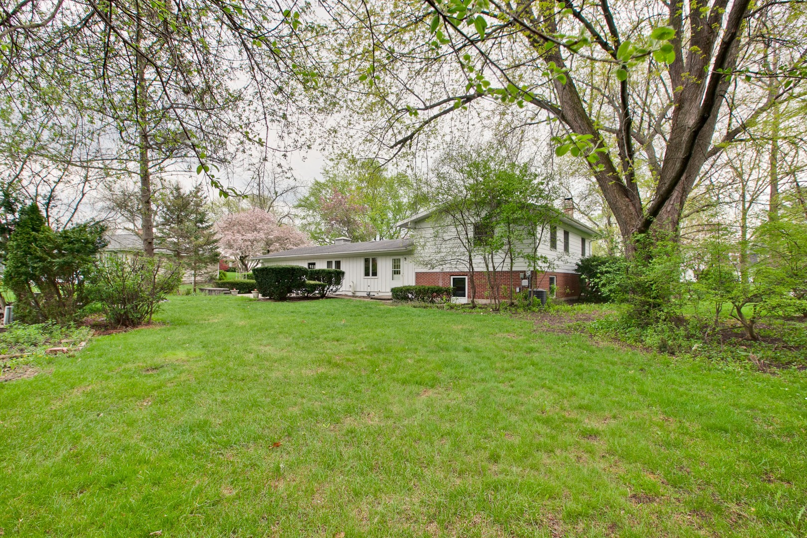 348 High Road Cary, IL 60013 - Photo 26 of 26