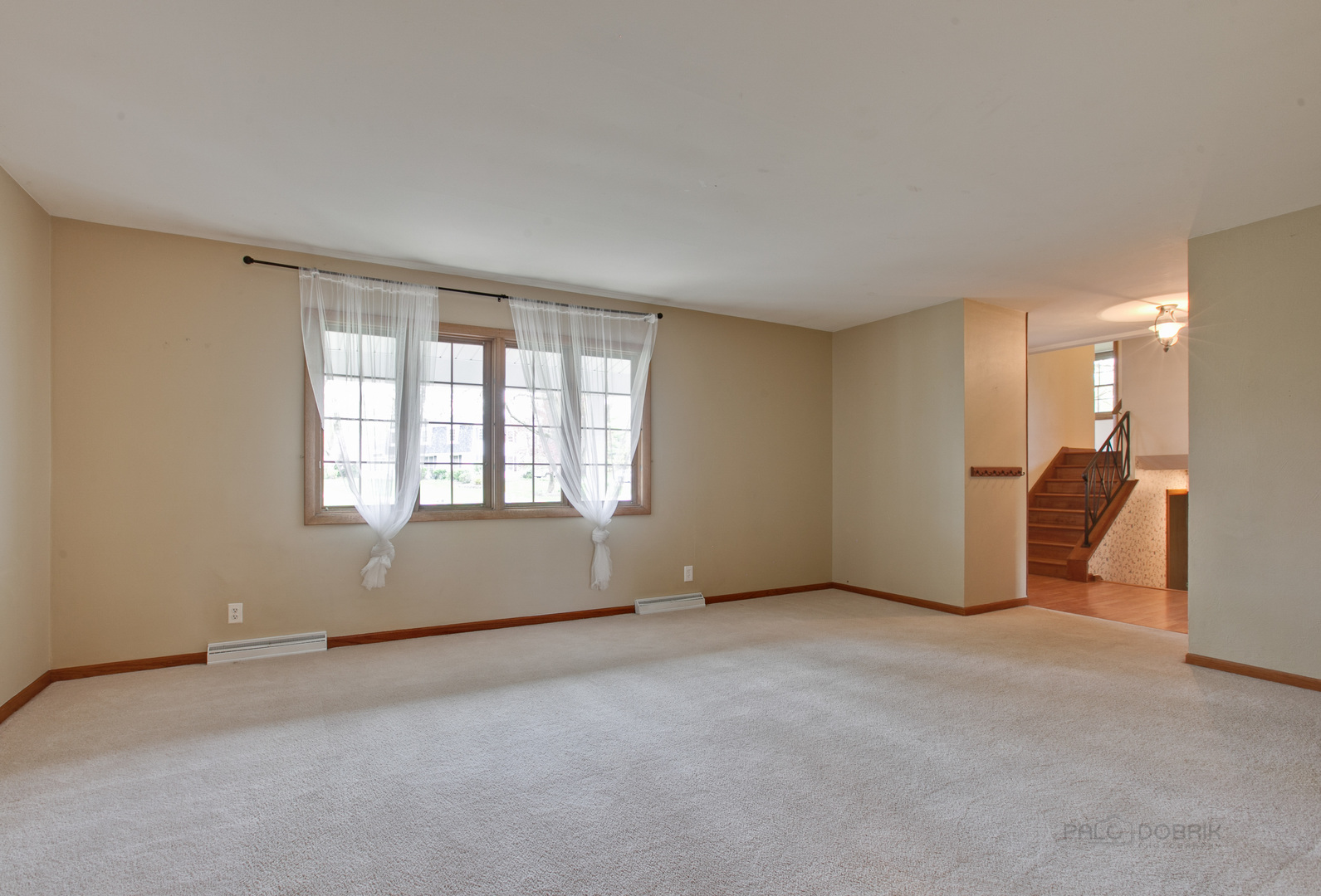 348 High Road Cary, IL 60013 - Photo 9 of 26