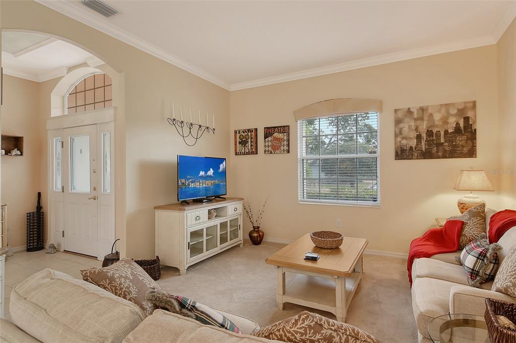 6504 Copper Ridge Trail Bradenton, FL 34201 - Photo 20 of 55 Living room