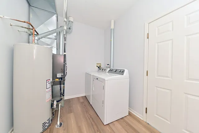 $2,500 | 2562 Golf Ridge Circle, Unit 2562, Naperville, IL 60563