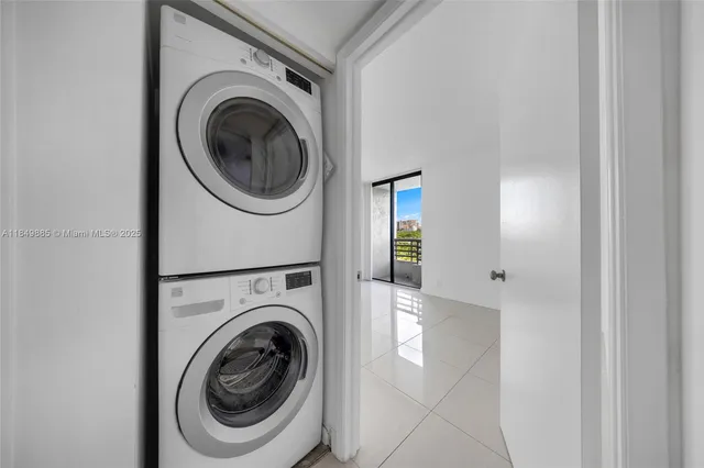 an empty room with an entryway