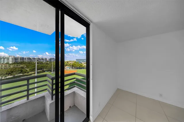 $449,900 | 3300 Northeast 191st Street, Unit 801, Aventura, FL 33180