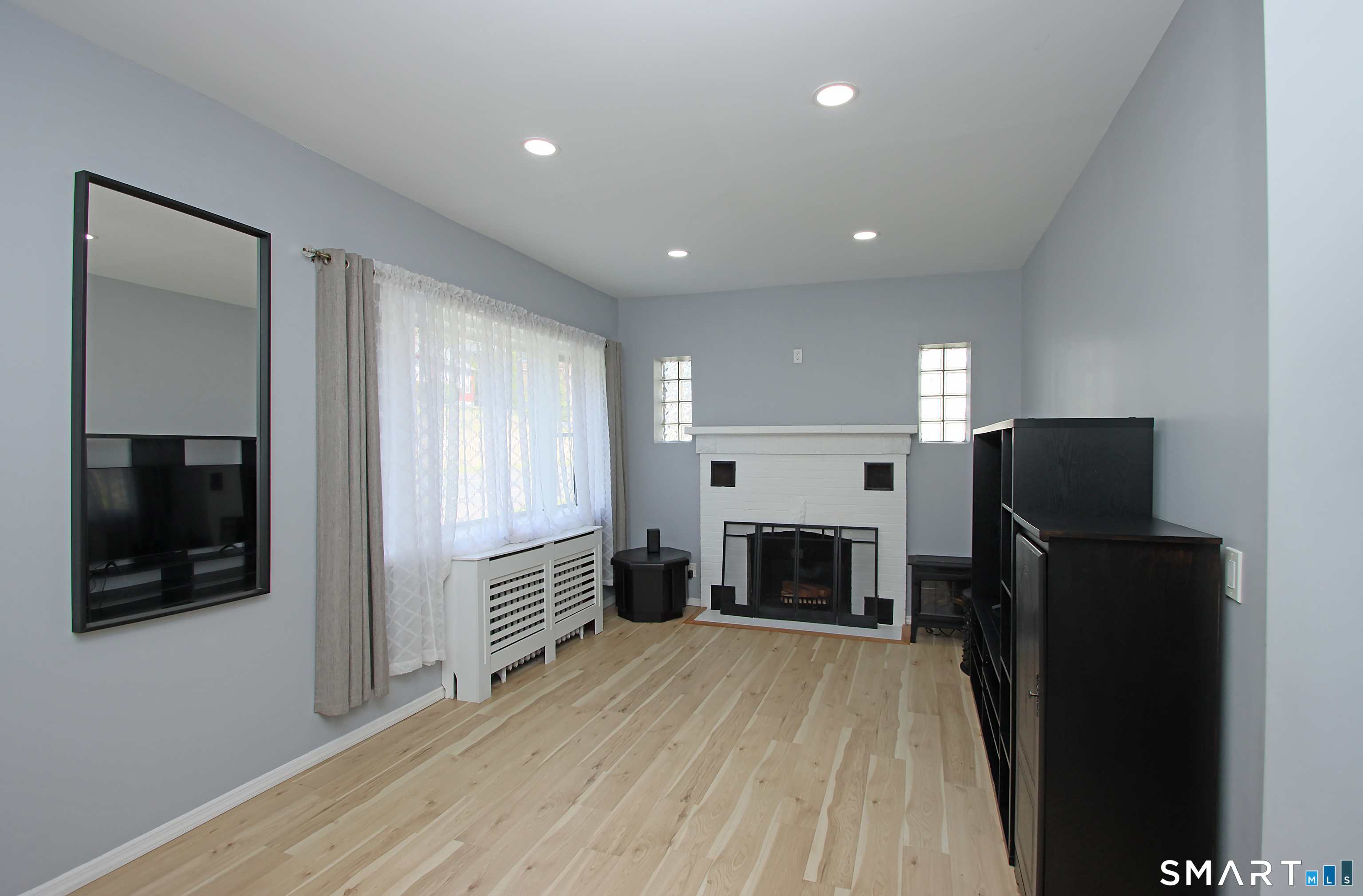 251 Riverside Street Watertown, CT 06779 - Photo 5 of 24