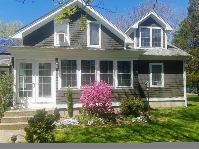 $4,000 | 852 Anthony Road, Portsmouth, RI 02871