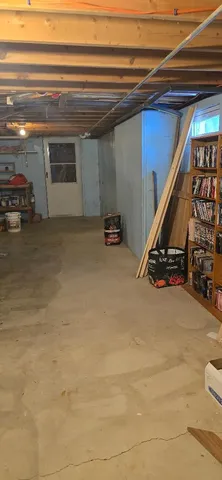 $4,000 | 852 Anthony Road, Portsmouth, RI 02871