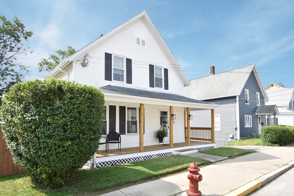 206 Farm Street Woonsocket, RI 02895 - Photo 2 of 16