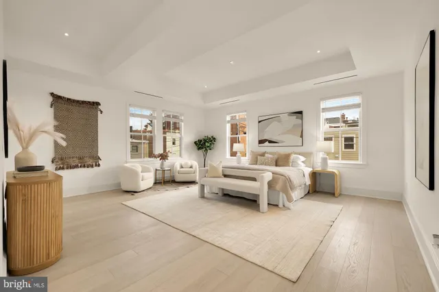 $4,500,000 | 329 8th Street Northeast, Washington, DC 20002