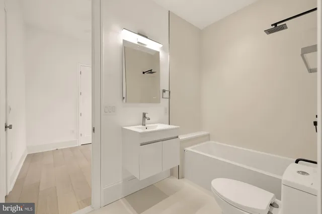 $4,500,000 | 329 8th Street Northeast, Washington, DC 20002