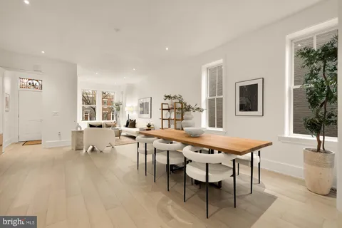 $4,500,000 | 329 8th Street Northeast, Washington, DC 20002