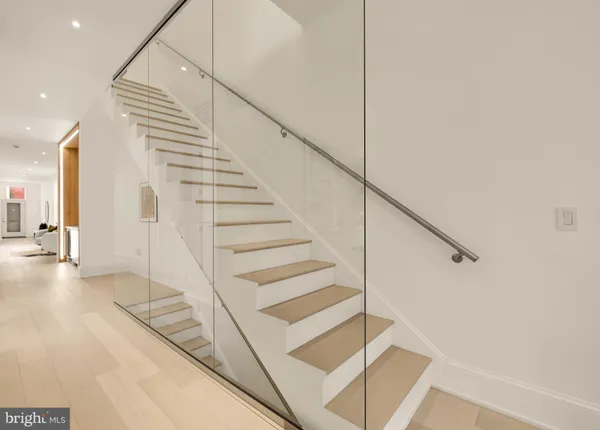$4,500,000 | 329 8th Street Northeast, Washington, DC 20002