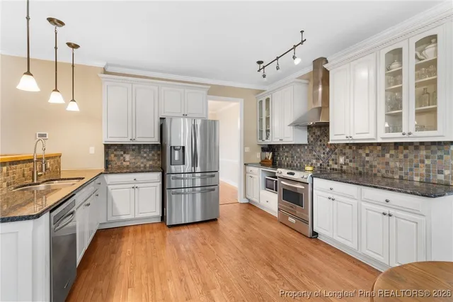 $399,000 | 405 La Vista Court, Benson, NC 27504