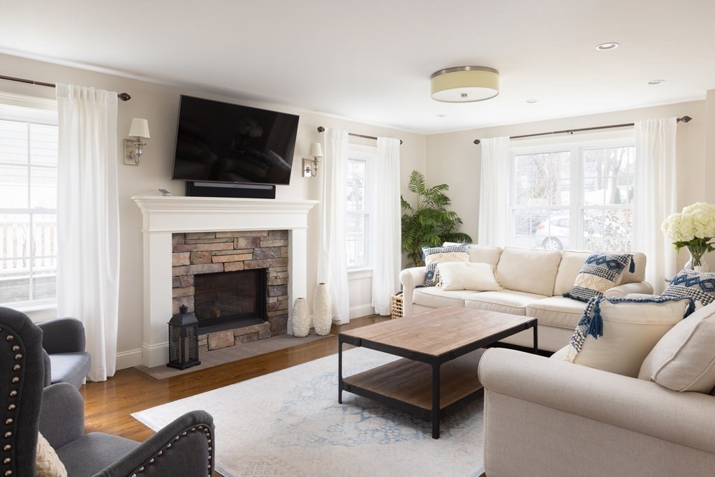 12 Bonad Road Winchester, MA 01890 - Photo 3 of 36 Gallery Image 3