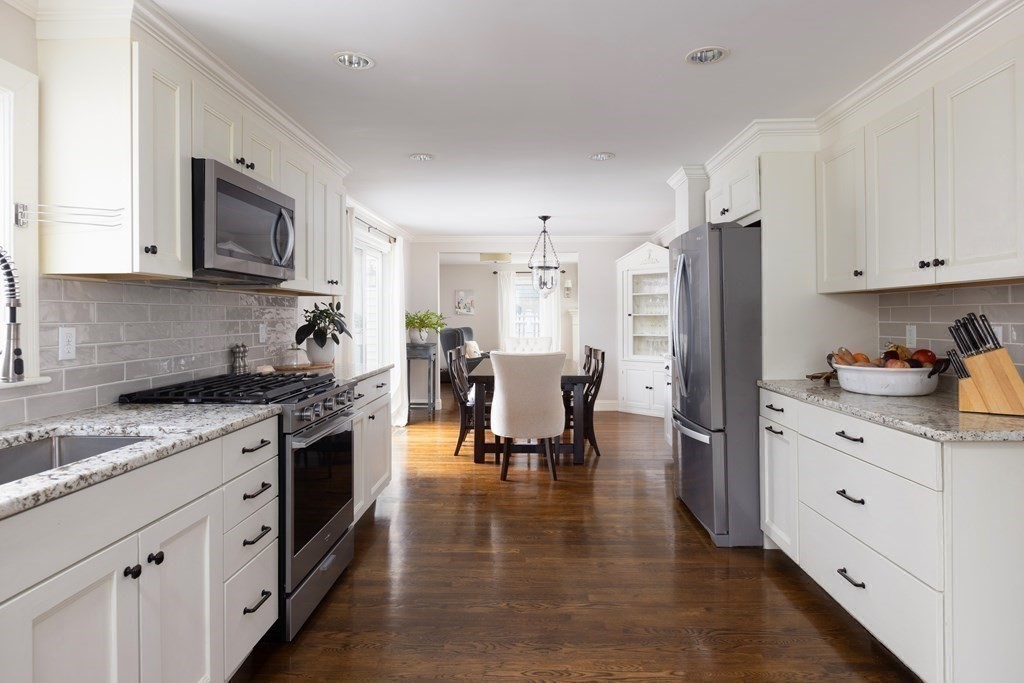 12 Bonad Road Winchester, MA 01890 - Photo 6 of 36 Gallery Image 6