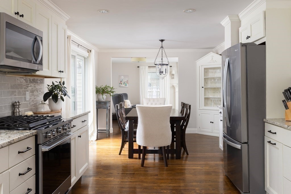 12 Bonad Road Winchester, MA 01890 - Photo 7 of 36 Gallery Image 7