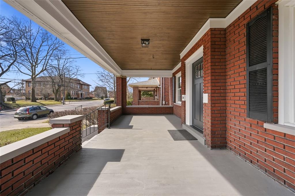 338 4th Street Beaver, PA 15009 - Photo 4 of 50 a view of a backyard with a patio
