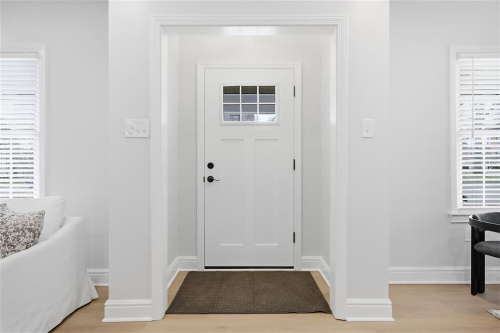 338 4th Street Beaver, PA 15009 - Photo 6 of 50 a view of bathroom with bathtub and window