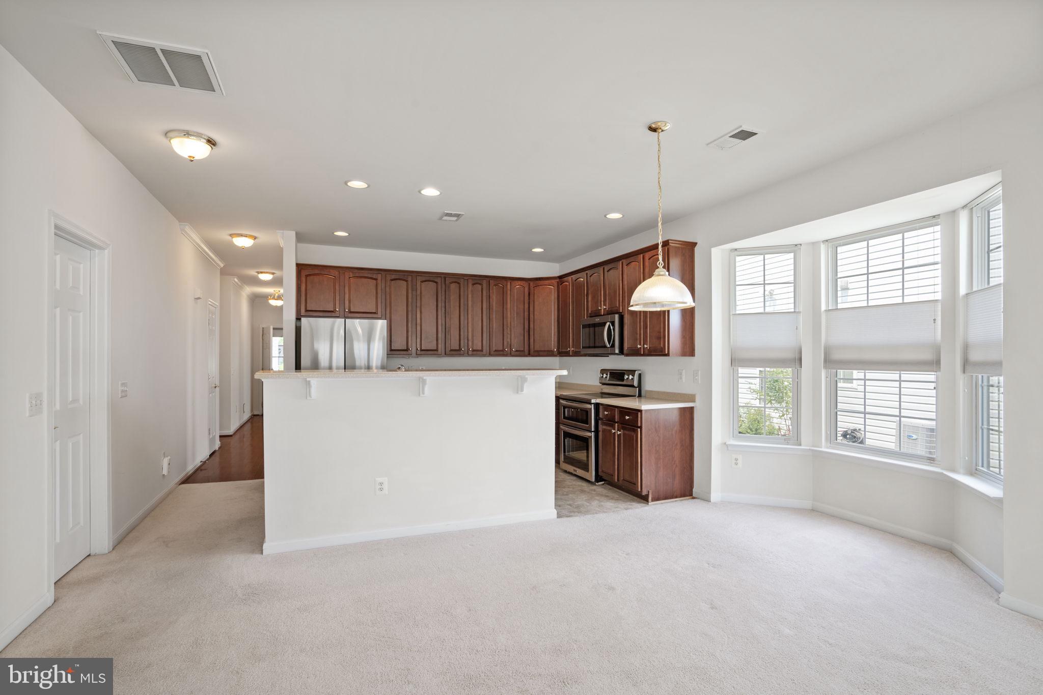 16149 Dancing Leaf Place Dumfries, VA 22025 - Photo 13 of 40 Before AI staging