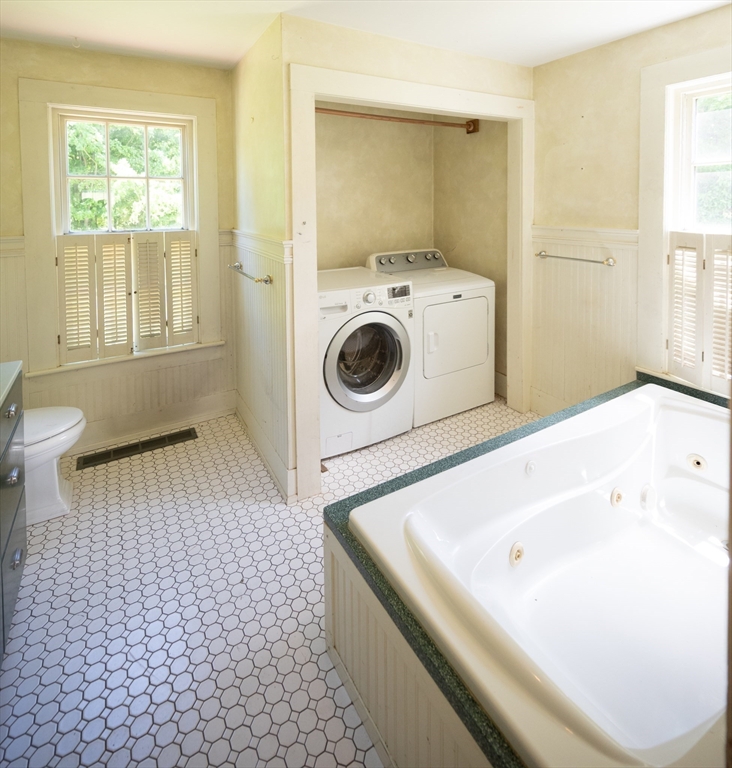 38 Blueberry Hill Road New Salem, MA 01355 - Photo 15 of 41