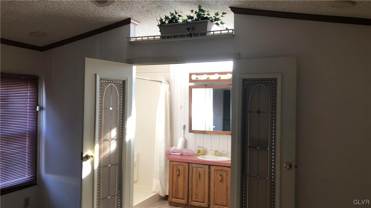 218 Molly Pitcher Road Mount Bethel, PA 18343 - Photo 22 of 30 Gallery Image 22