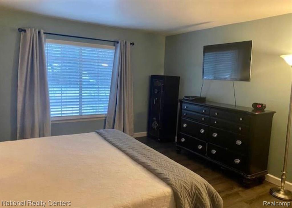 29628 Middlebelt Road, Unit 2702 Farmington Hills, MI 48334 - Photo 18 of 27