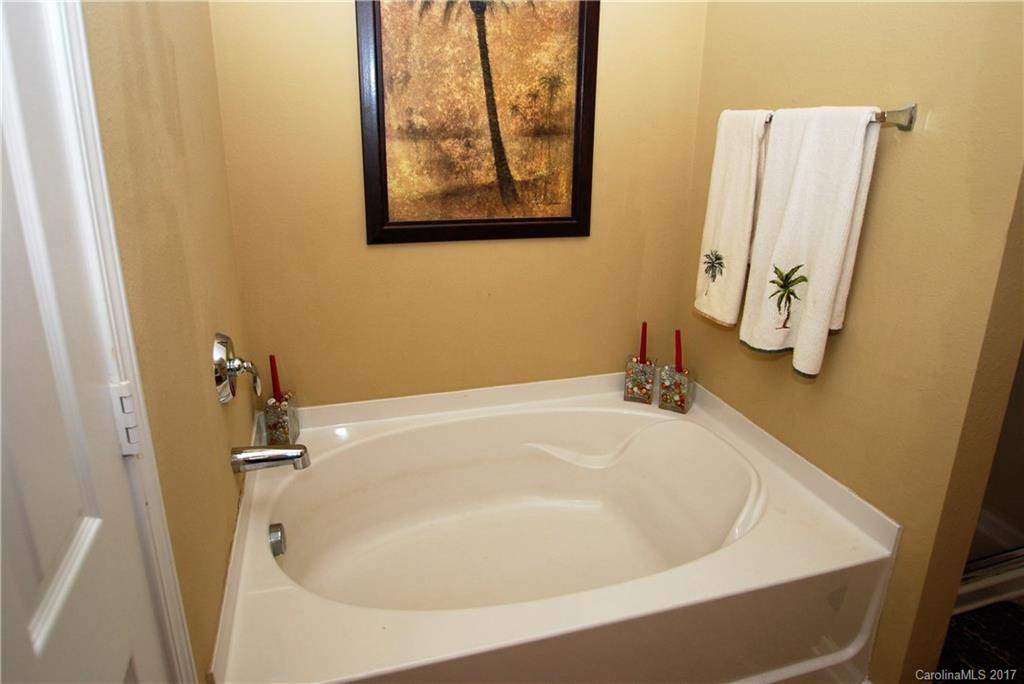 1425 River Run Road Lowell, NC 28098 - Photo 15 of 23 Gallery Image 15