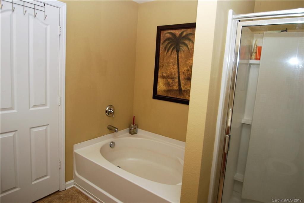 1425 River Run Road Lowell, NC 28098 - Photo 16 of 23 Gallery Image 16