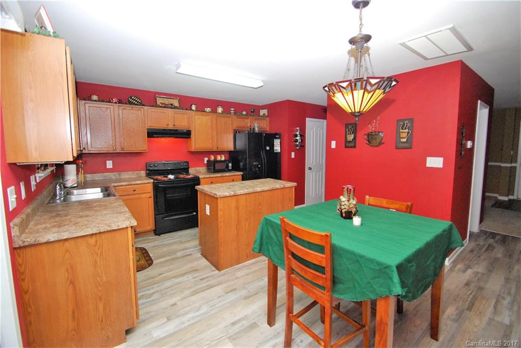 1425 River Run Road Lowell, NC 28098 - Photo 3 of 23 Gallery Image 3