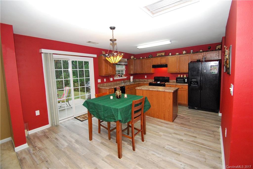 1425 River Run Road Lowell, NC 28098 - Photo 4 of 23 Gallery Image 4