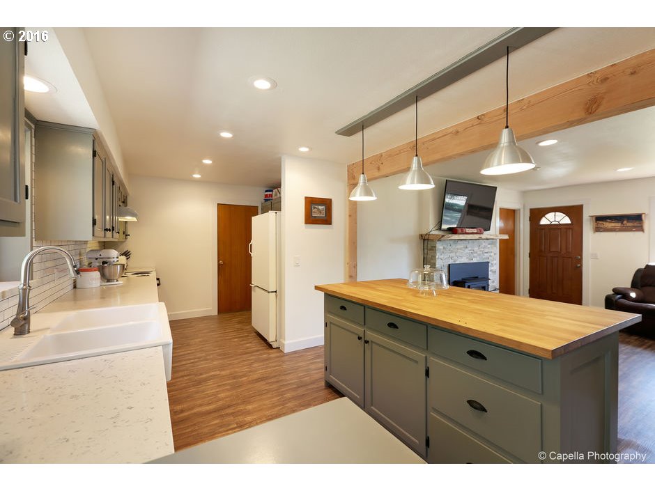 8450 Northwest Meadowlake Road Carlton, OR 97111 - Photo 15 of 23 Gallery Image 15