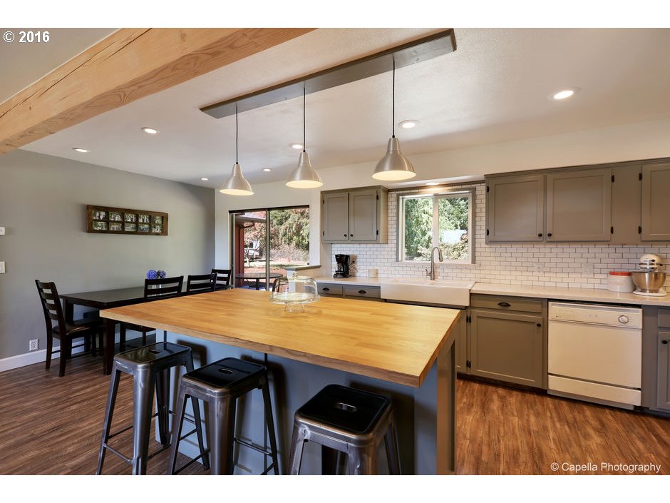 8450 Northwest Meadowlake Road Carlton, OR 97111 - Photo 2 of 23 Gallery Image 2