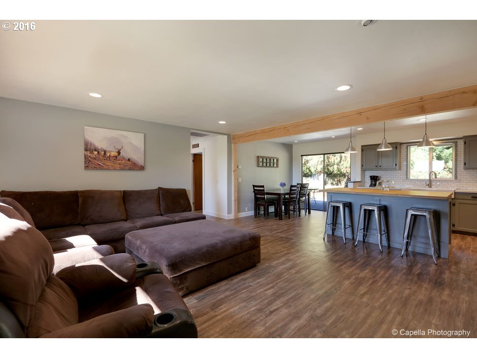 8450 Northwest Meadowlake Road Carlton, OR 97111 - Photo 6 of 23 Gallery Image 6