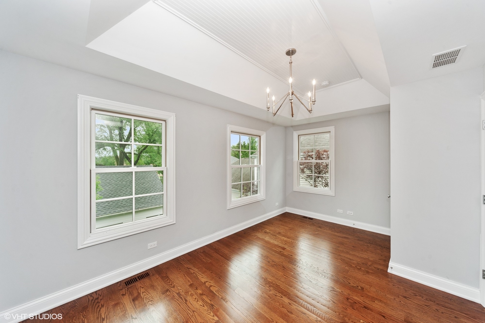 1439 North McKinley Road Lake Forest, IL 60045 - Photo 14 of 19