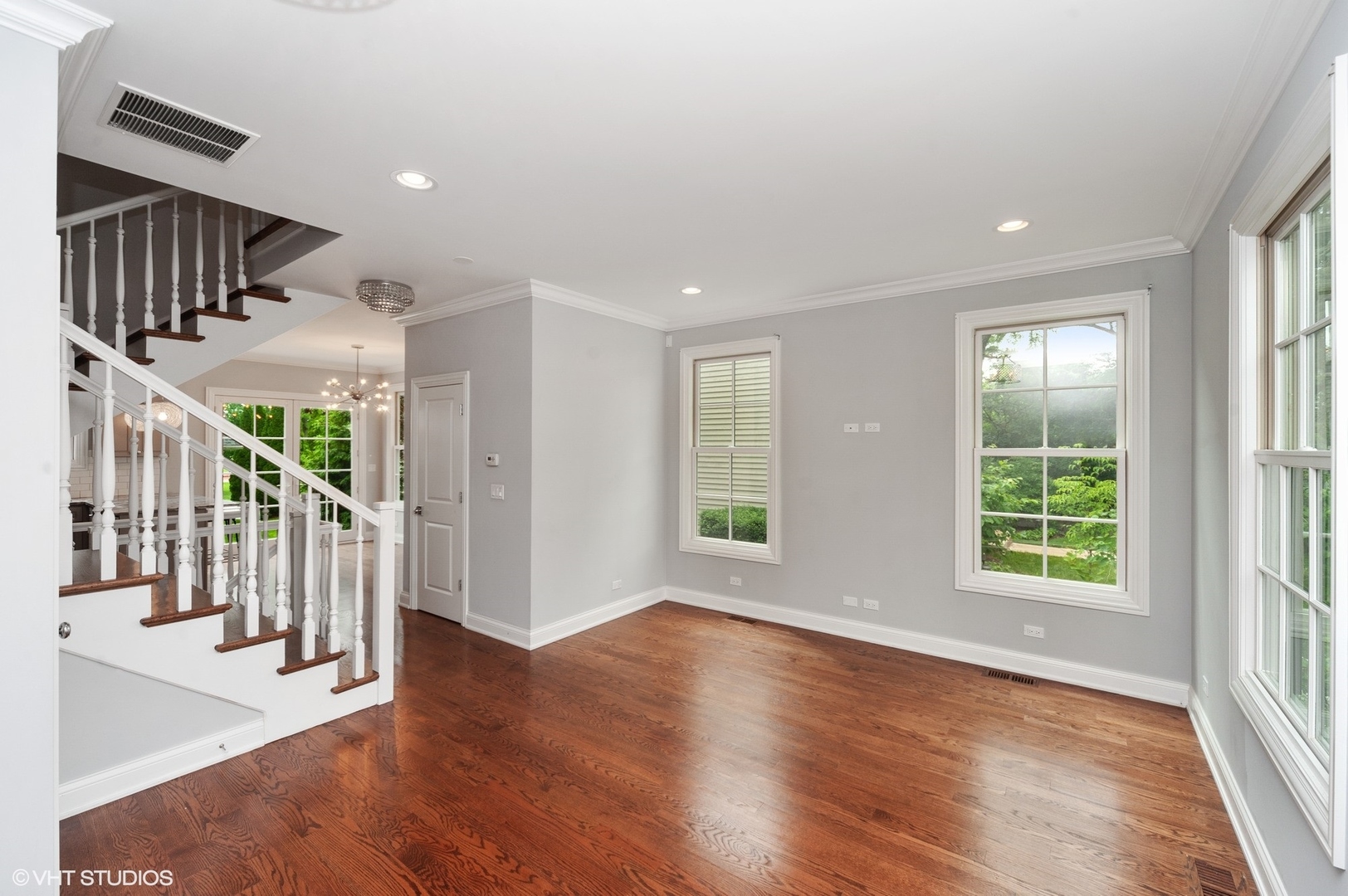 1439 North McKinley Road Lake Forest, IL 60045 - Photo 6 of 19