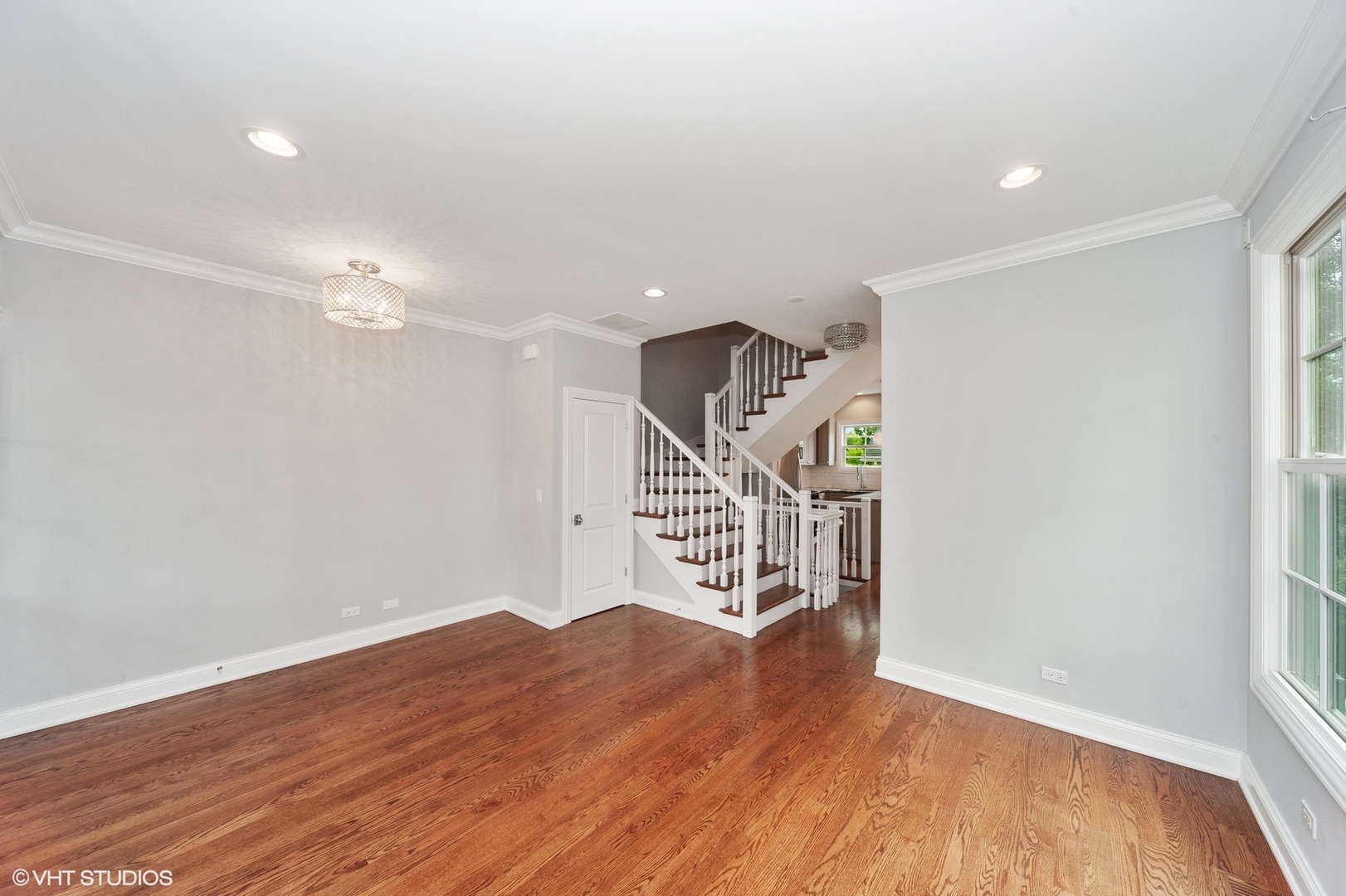 1439 North McKinley Road Lake Forest, IL 60045 - Photo 7 of 19