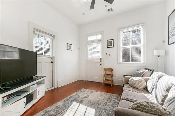 $1,700 | 1011 Toledano Street, New Orleans, LA 70115
