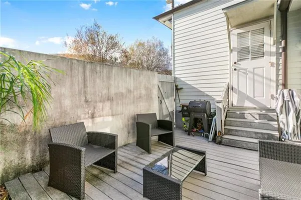 $1,700 | 1011 Toledano Street, New Orleans, LA 70115