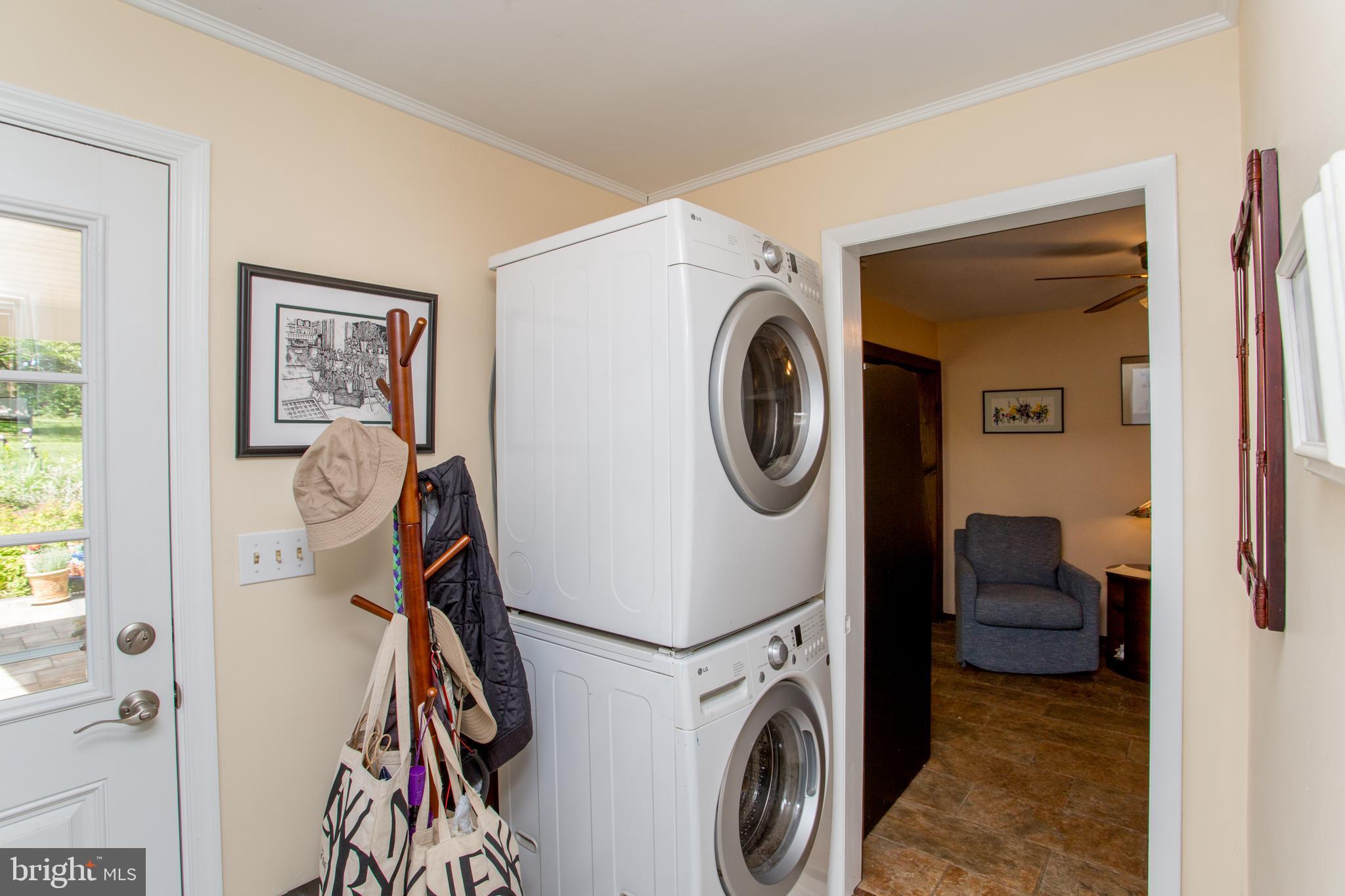 458 Rolling Hills Road Ottsville, PA 18942 - Photo 24 of 60 Laundry/Mud