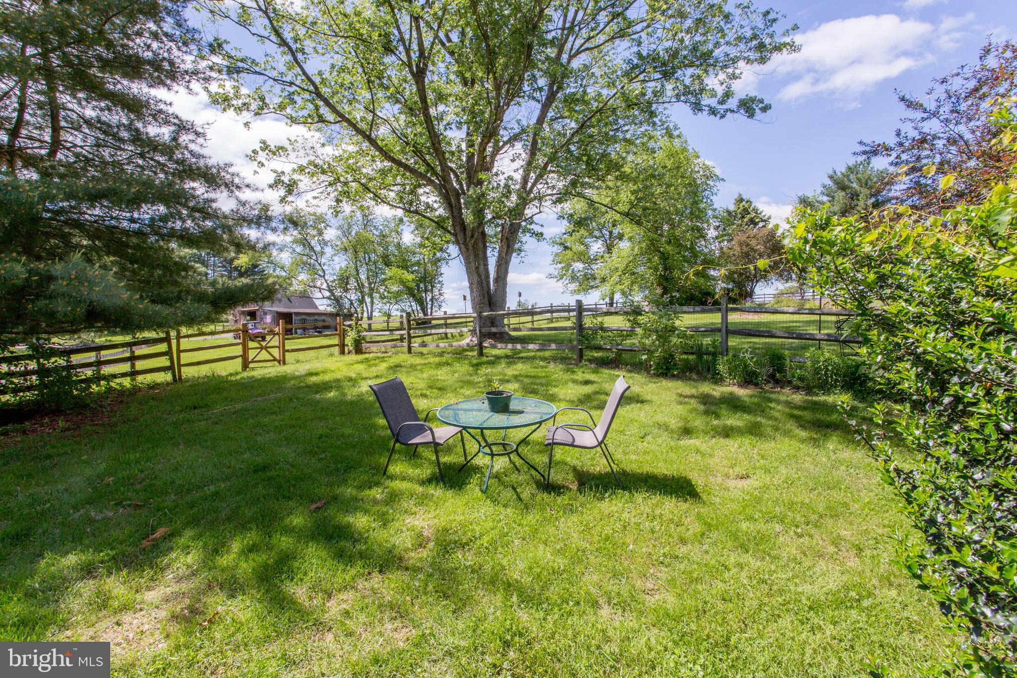 458 Rolling Hills Road Ottsville, PA 18942 - Photo 48 of 60 Side yard